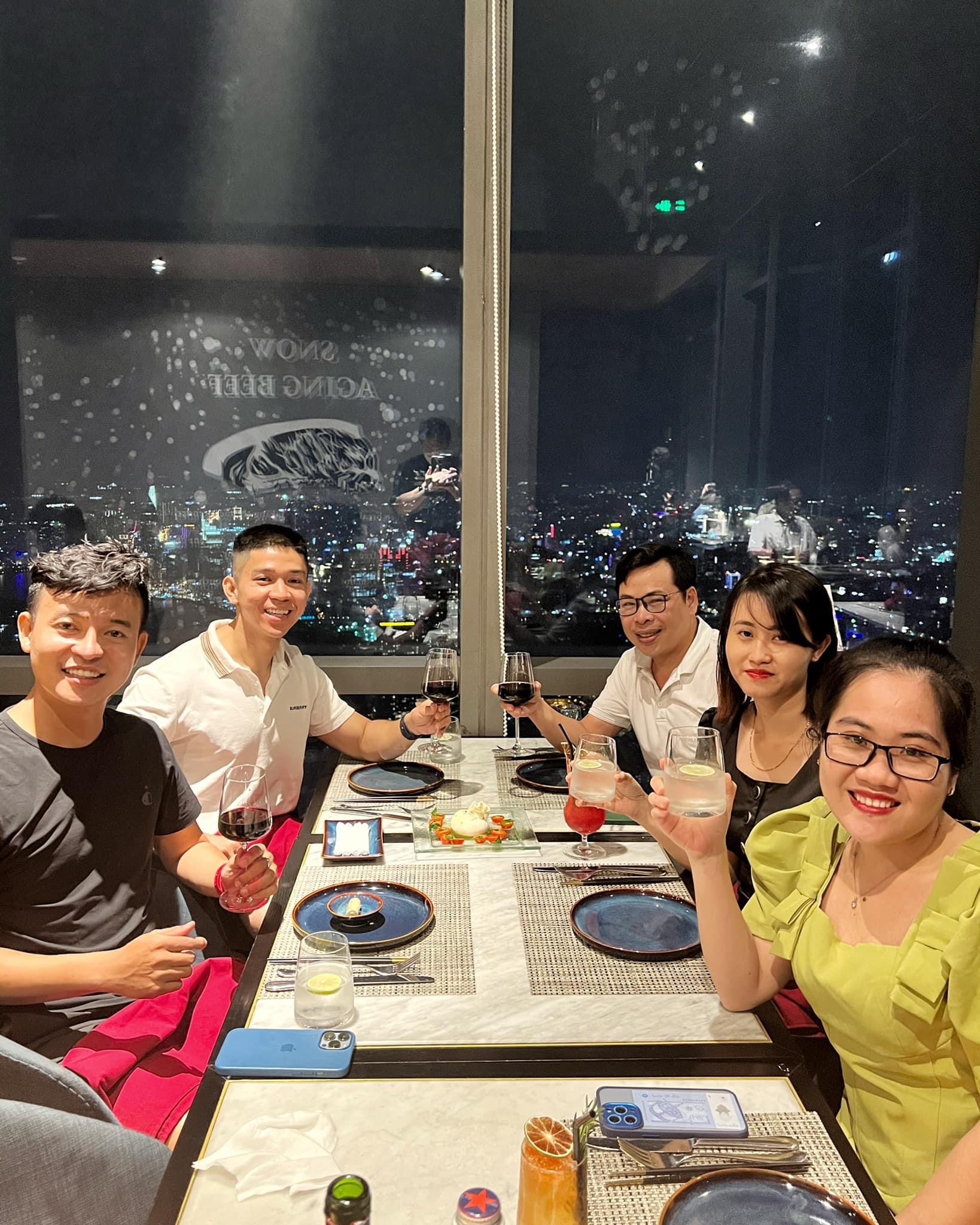 Cột Mốc Kỉ Niệm 6000